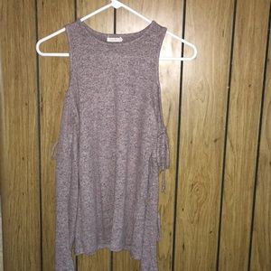 Tied long sleeve shirt